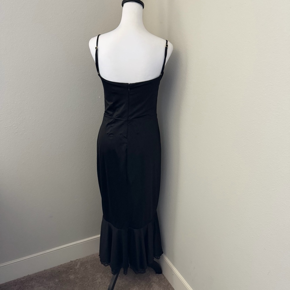 Oh Polly Belsa Lace-Trim Bandeau Midaxi Dress in Black. - Picture 8 of 11